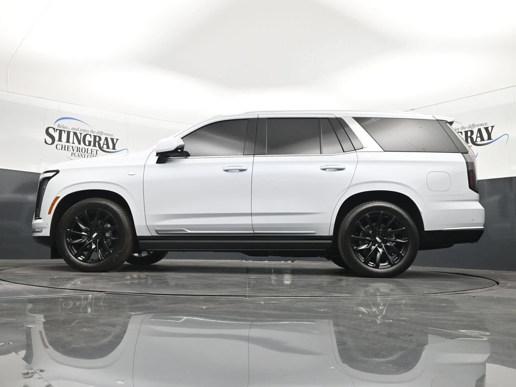 Used 2026 Cadillac Escalade Luxury w/ Touring Package AWD/4WD image 29