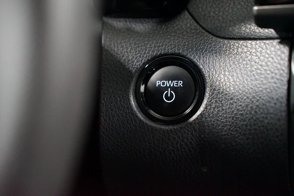 Used 2025 Toyota Camry LE image 23