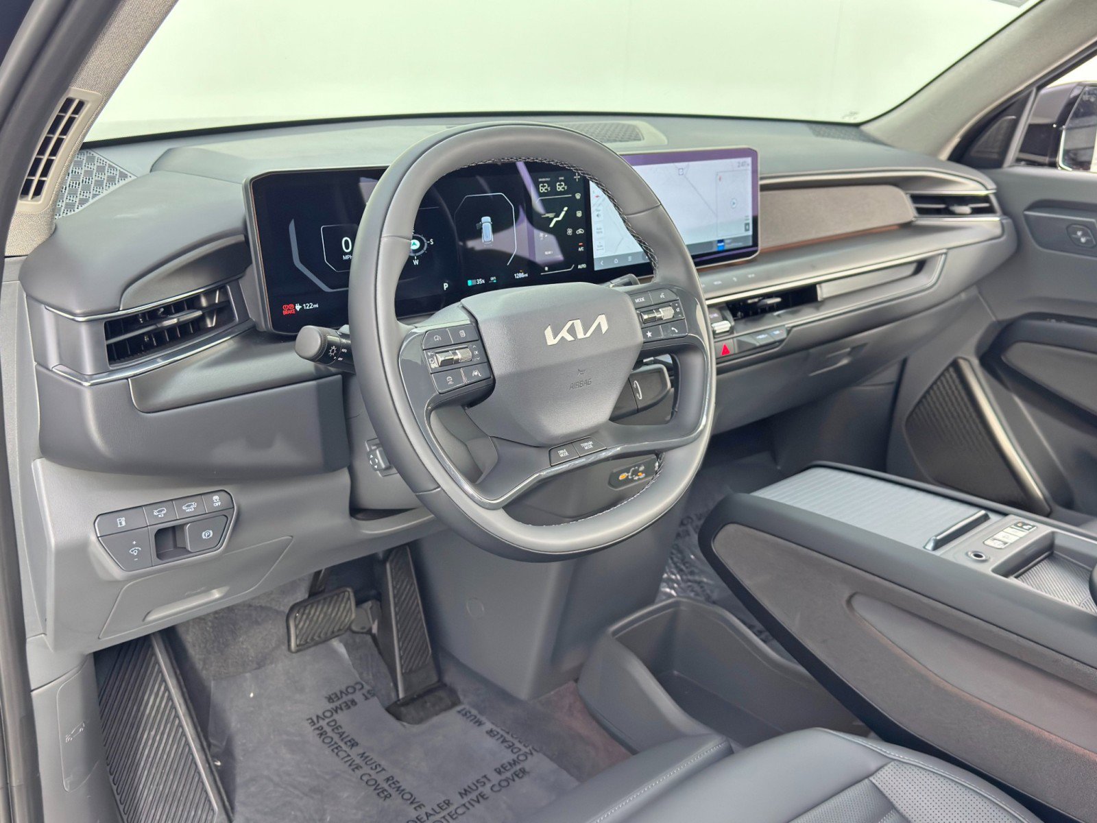 Used 2026 Kia EV9 Land image 14