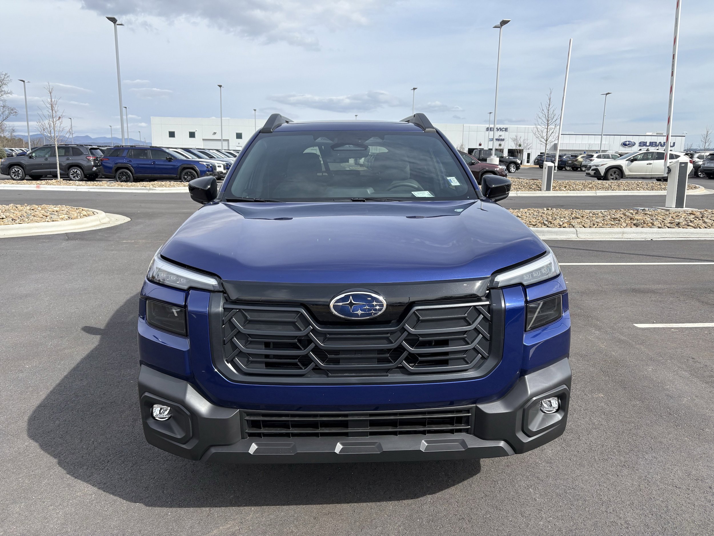 New 2026 Subaru Outback Limited w/ Premium/Limited Package AWD/4WD image 2