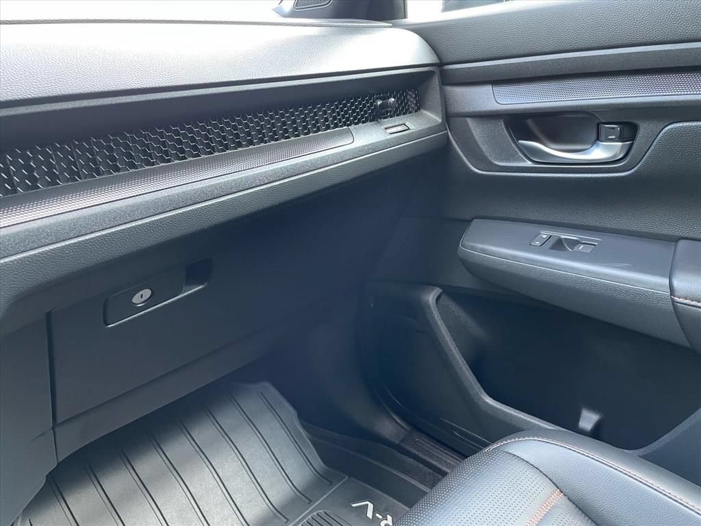 Used 2025 Honda CR-V Sport-L image 17