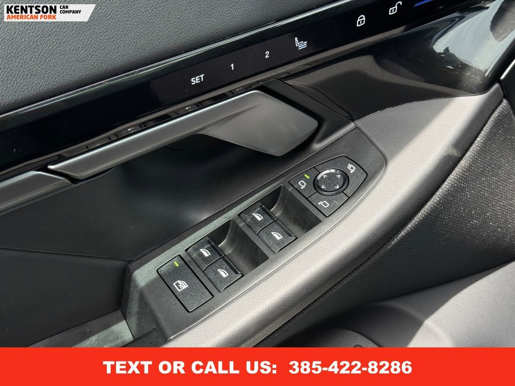 Used 2025 BMW 530i xDrive image 21