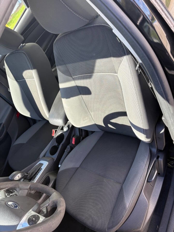 Used 2014 Ford Focus SE image 10