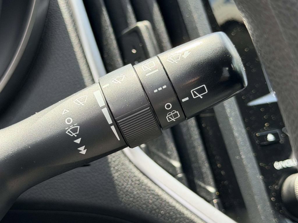 Used 2019 Subaru Impreza 2.0i Premium AWD/4WD image 21