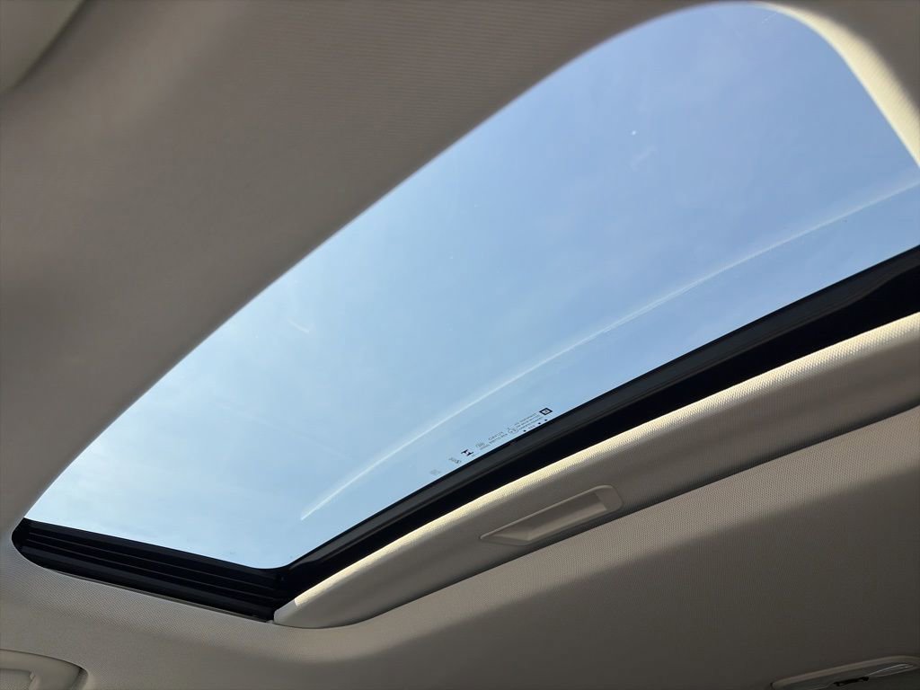 Certified 2025 Chevrolet Trax ACTIV w/ Sunroof Package image 20