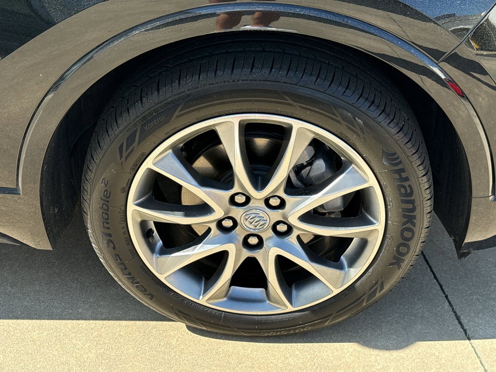 Used 2020 Buick Envision Essence w/ Experience Buick Package image 31
