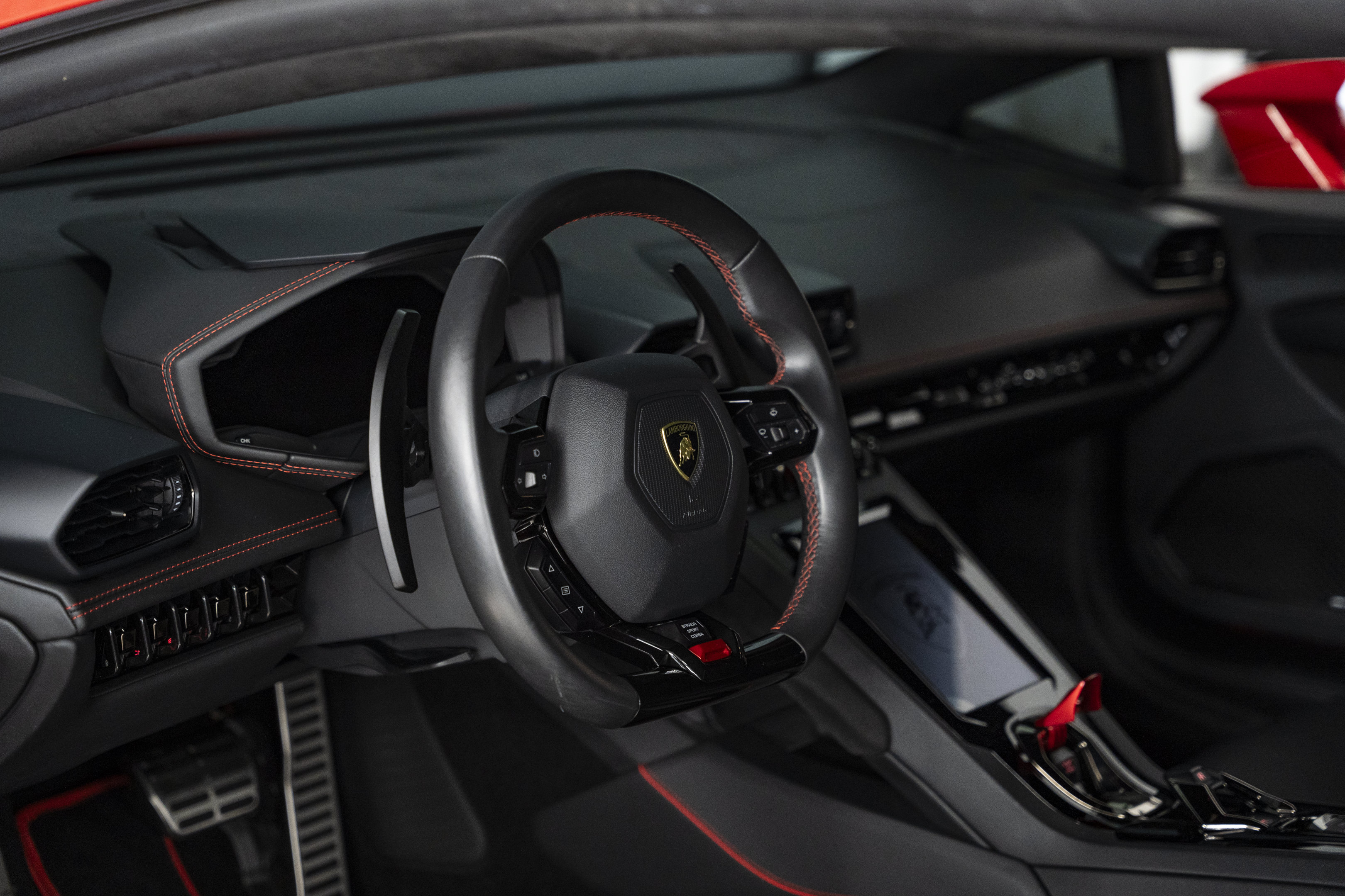 Used 2020 Lamborghini Huracan EVO AWD/4WD image 33
