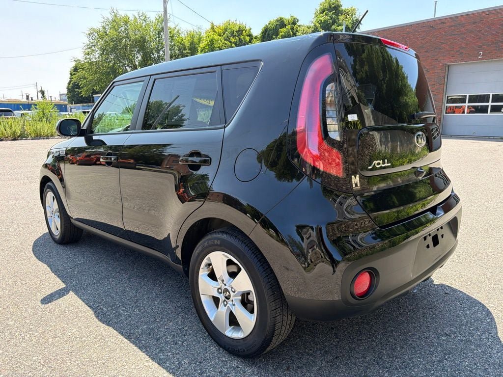 Used 2019 Kia Soul FWD image 4