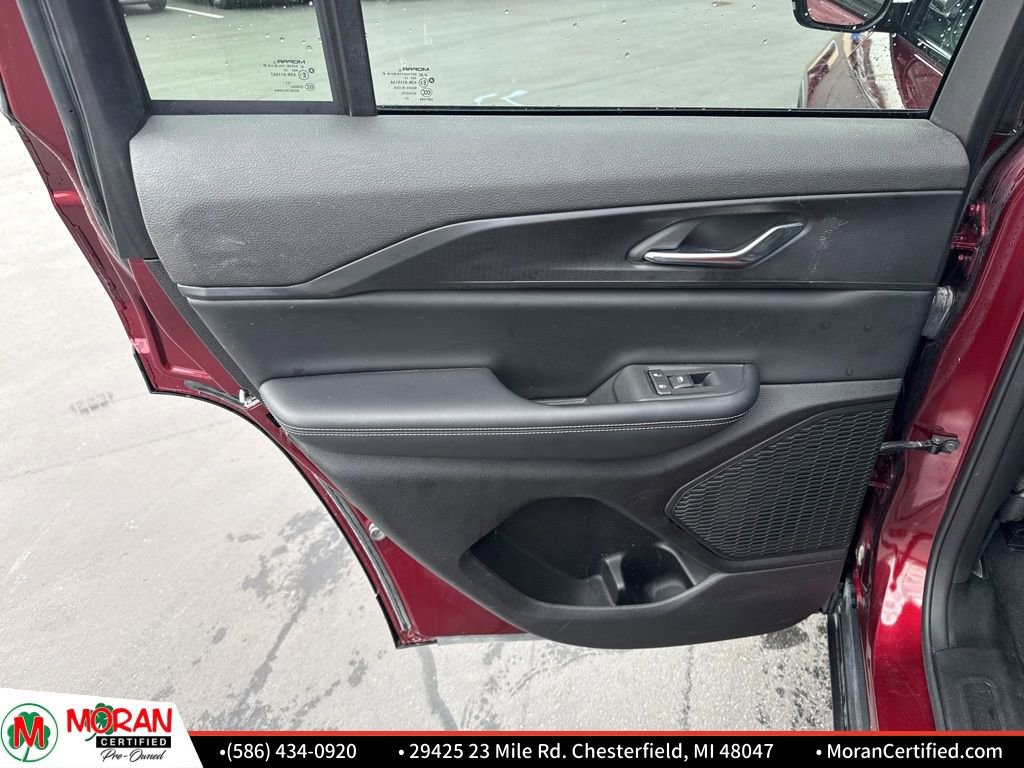 Used 2024 Jeep Grand Cherokee Altitude image 23