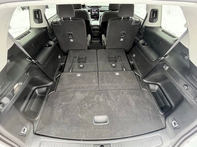 Used 2023 Jeep Grand Cherokee L Laredo AWD/4WD image 28