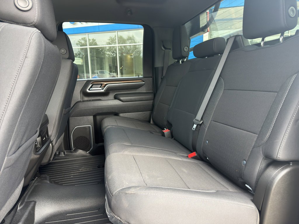 Used 2025 Chevrolet Silverado 2500 LT w/ Convenience Package AWD/4WD image 27