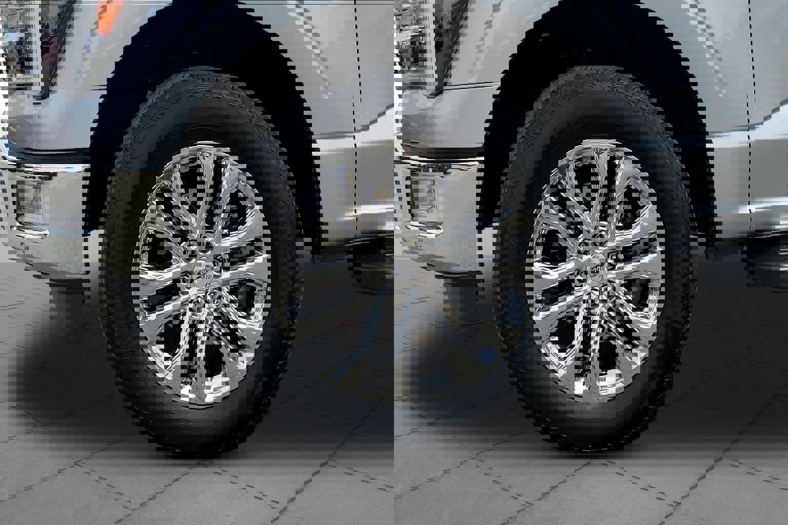 Certified 2024 Ford F150 Lariat w/ Tow/Haul Package AWD/4WD image 11