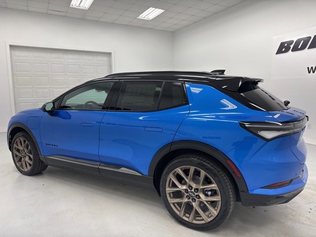 New 2026 Chevrolet Equinox EV RS image 7