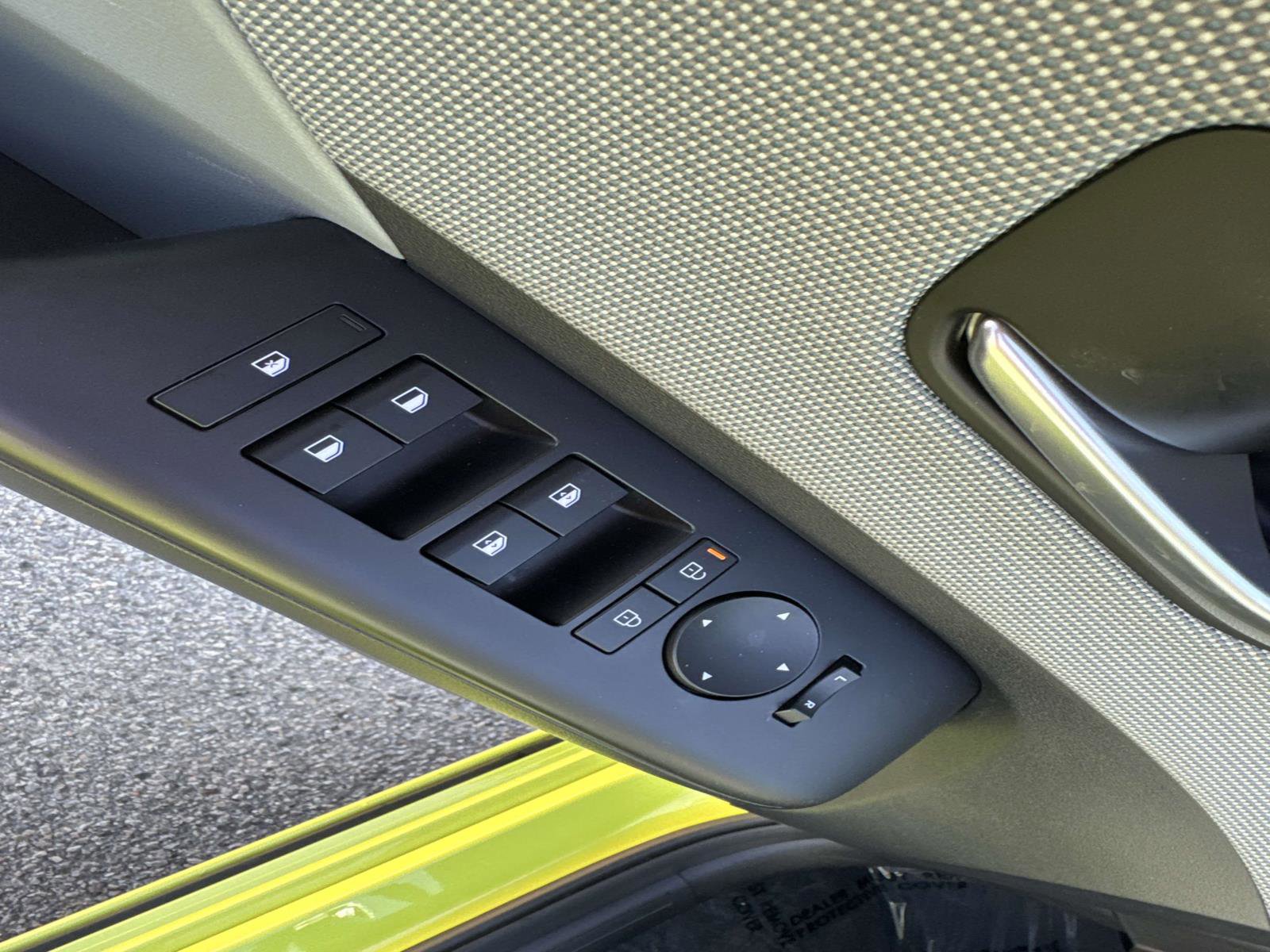 Used 2024 Hyundai Kona Limited image 19