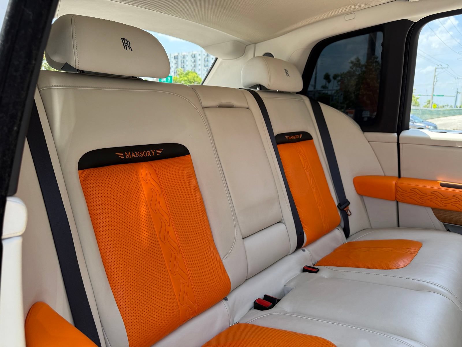 Used 2019 Rolls-Royce Cullinan AWD/4WD image 45