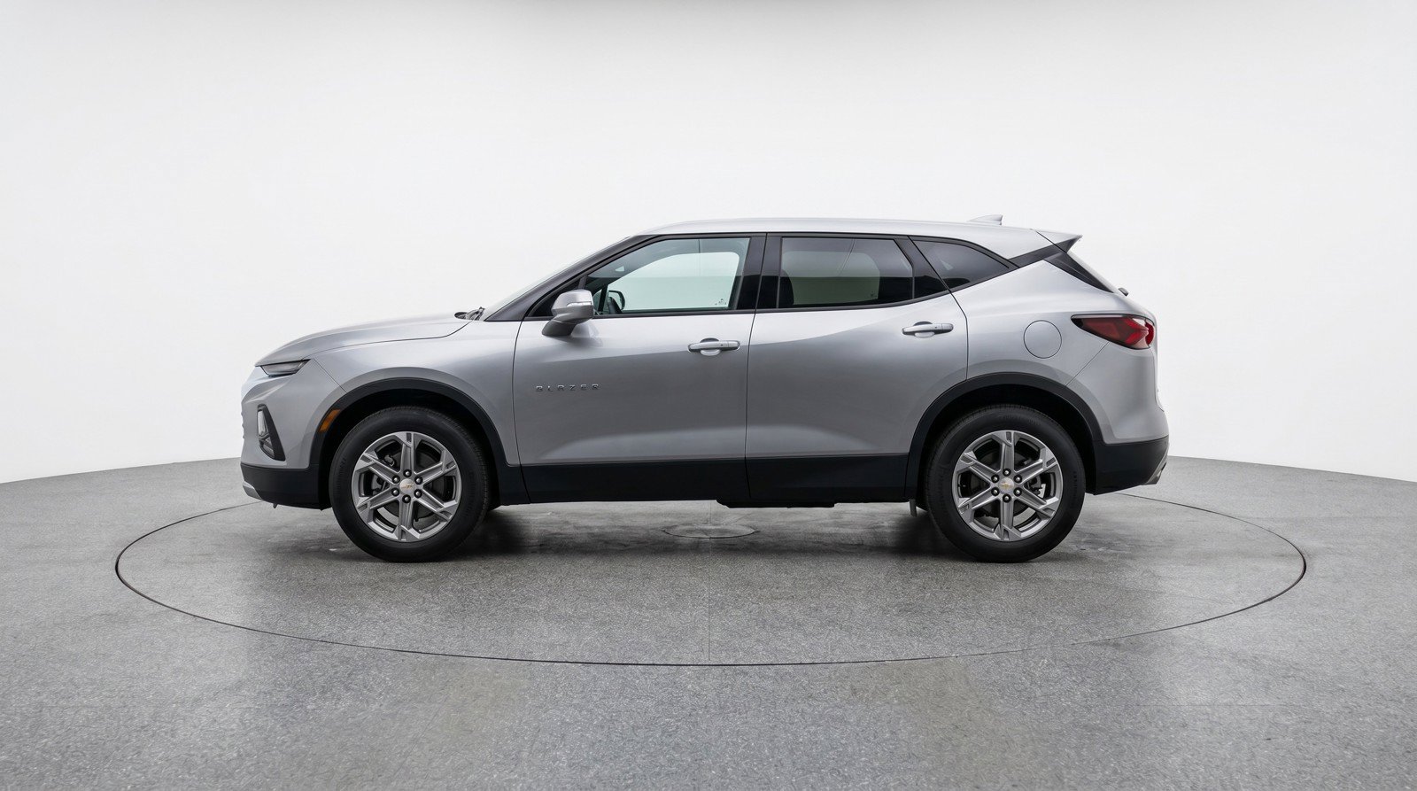 Used 2025 Chevrolet Blazer LT FWD image 5