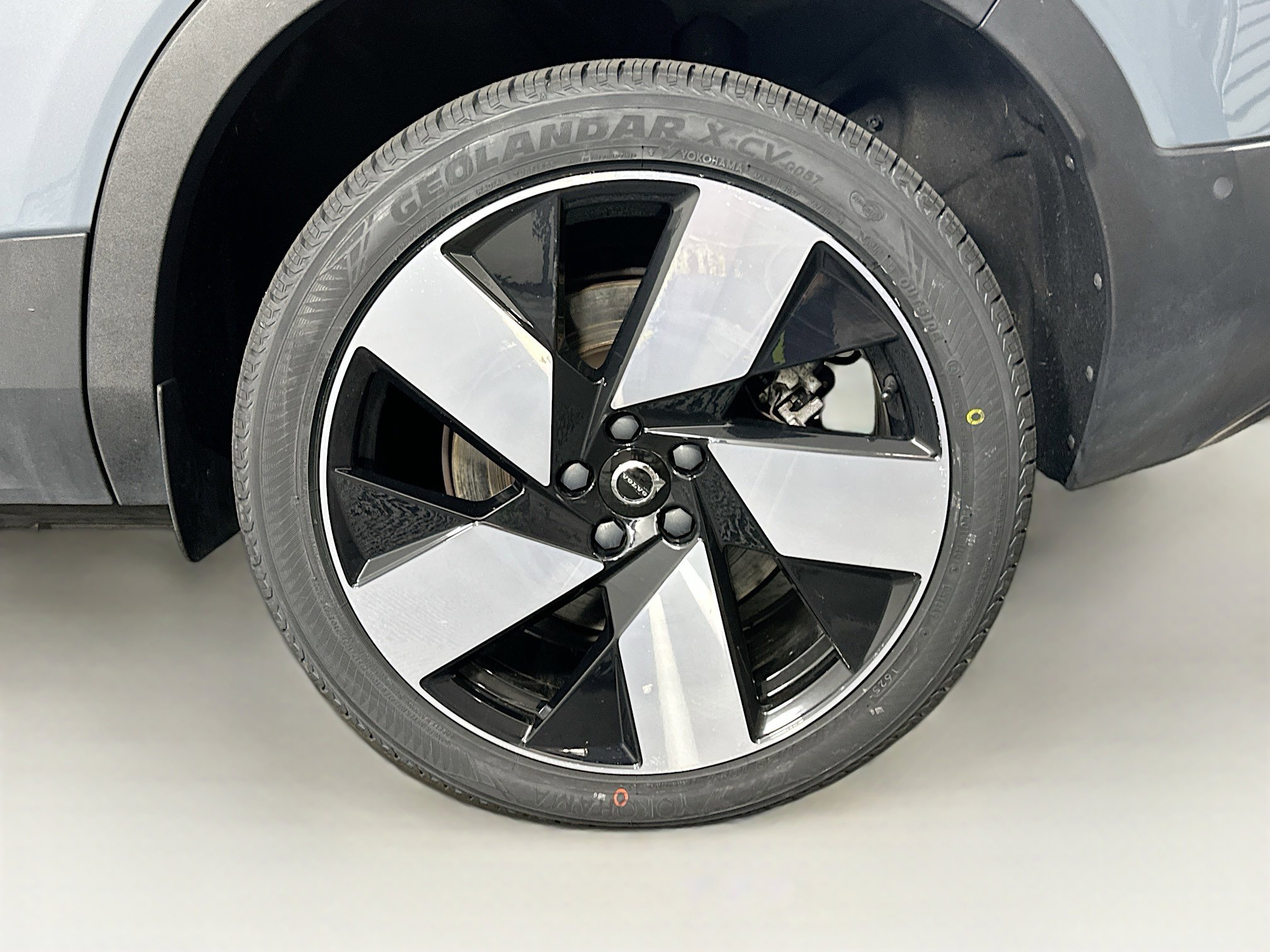 Used 2023 Volvo C40 P8 Recharge Ultimate AWD/4WD image 11