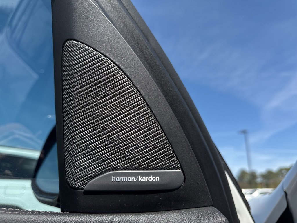 Used 2022 BMW X5 M50i w/ Executive Package image 40