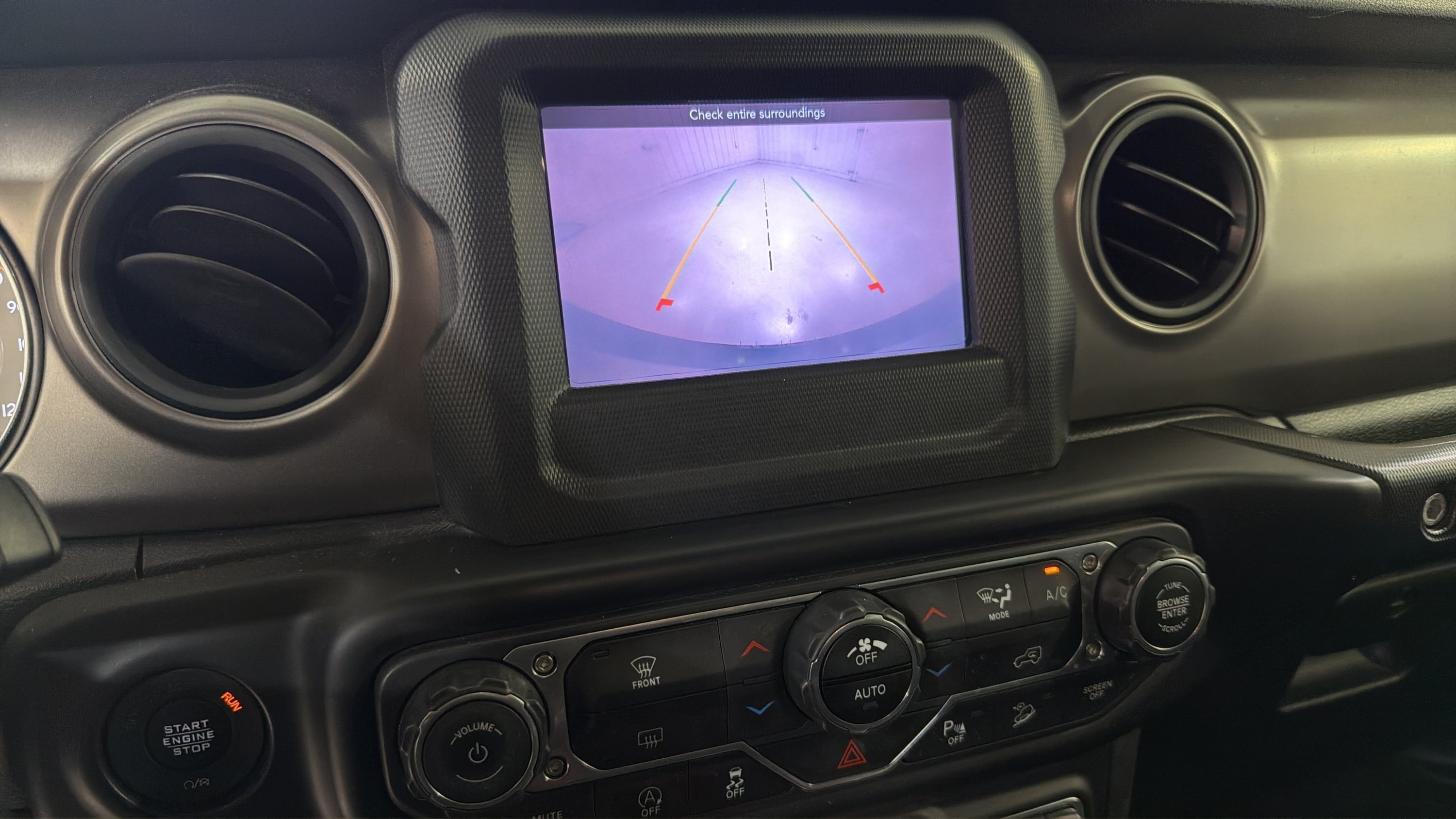 Used 2020 Jeep Wrangler Unlimited Sport S AWD/4WD image 14