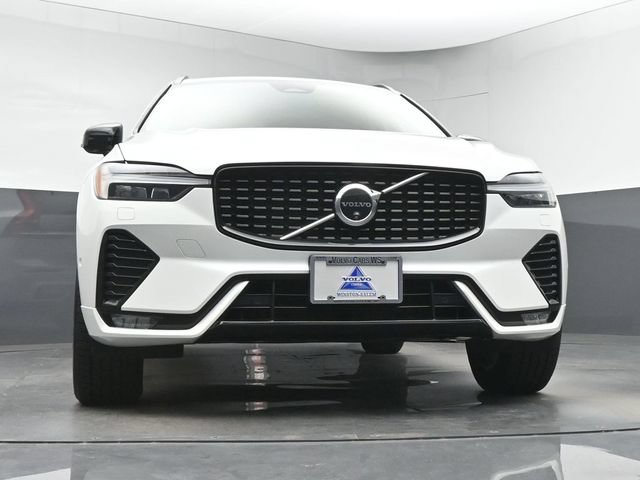Used 2024 Volvo XC60 B5 Plus w/ Protection Package Premier AWD/4WD image 30