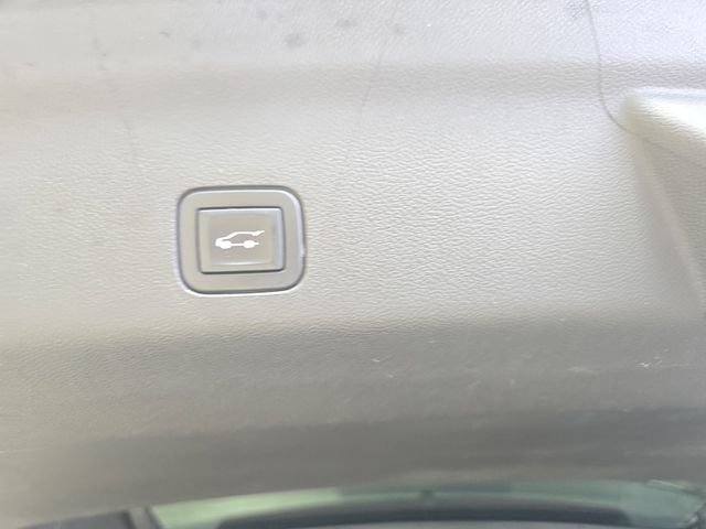 Used 2022 Chevrolet Tahoe High Country image 18