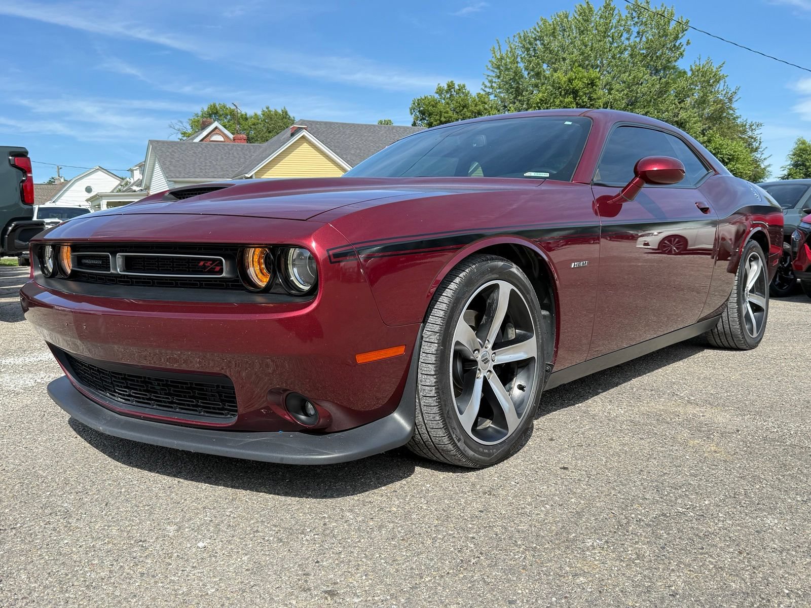 Used 2019 Dodge Challenger R/T w/ Driver Convenience Group RWD image 2