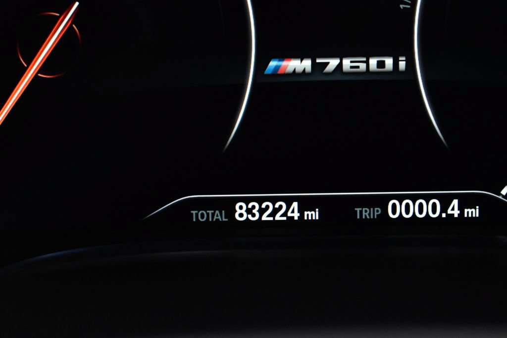 Used 2018 BMW M760i xDrive AWD/4WD image 34