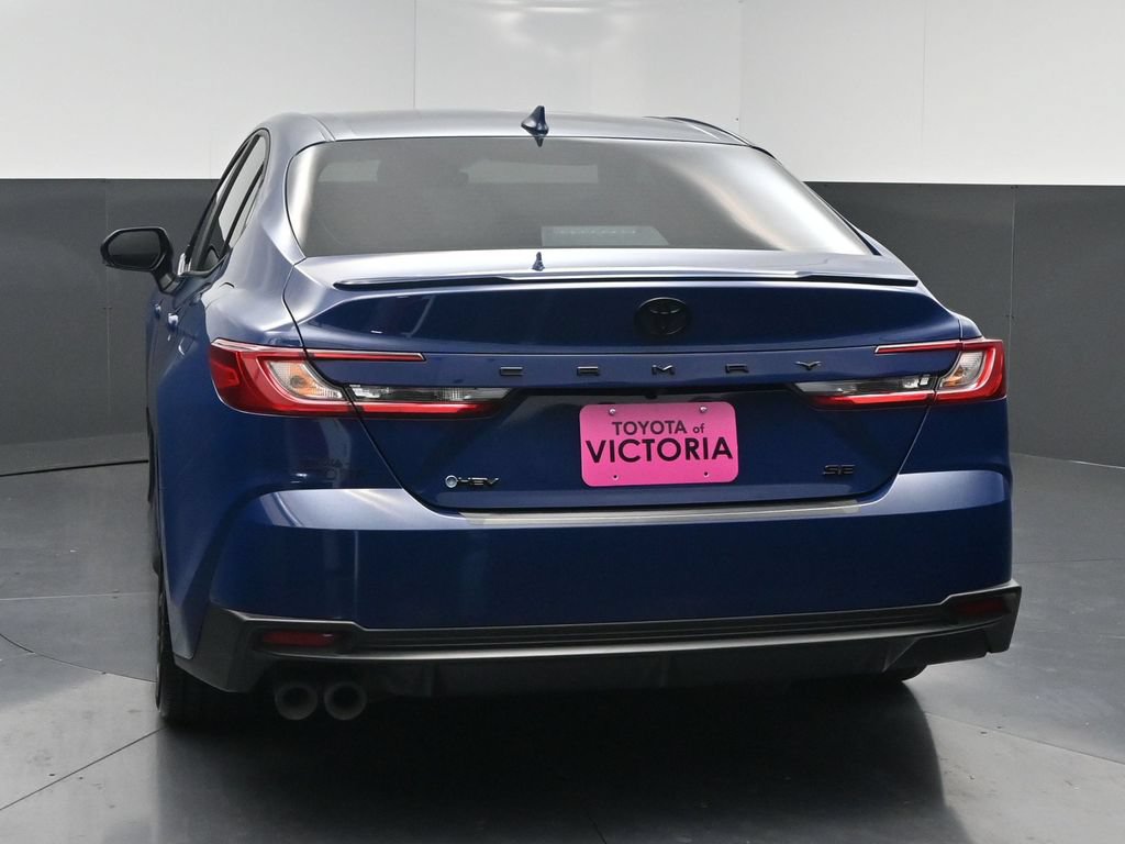 Used 2025 Toyota Camry SE w/ Convenience Package FWD image 17