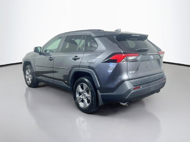 Used 2022 Toyota RAV4 XLE w/ Convenience Package AWD/4WD image 7