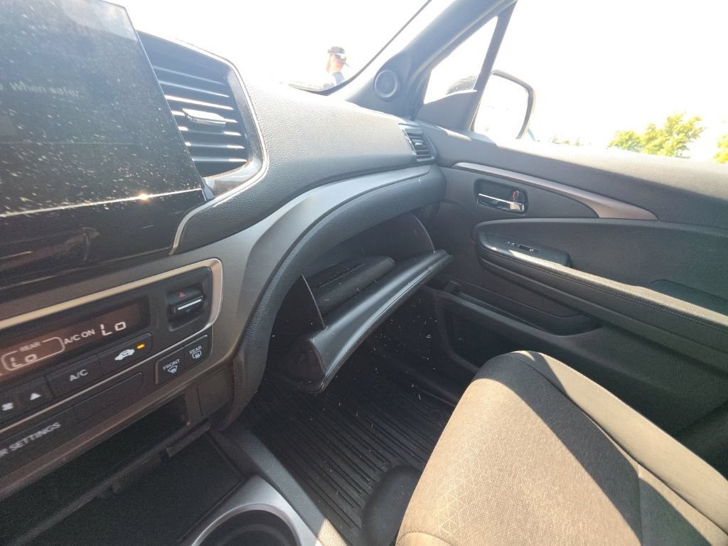 Certified 2021 Honda Passport Sport image 21