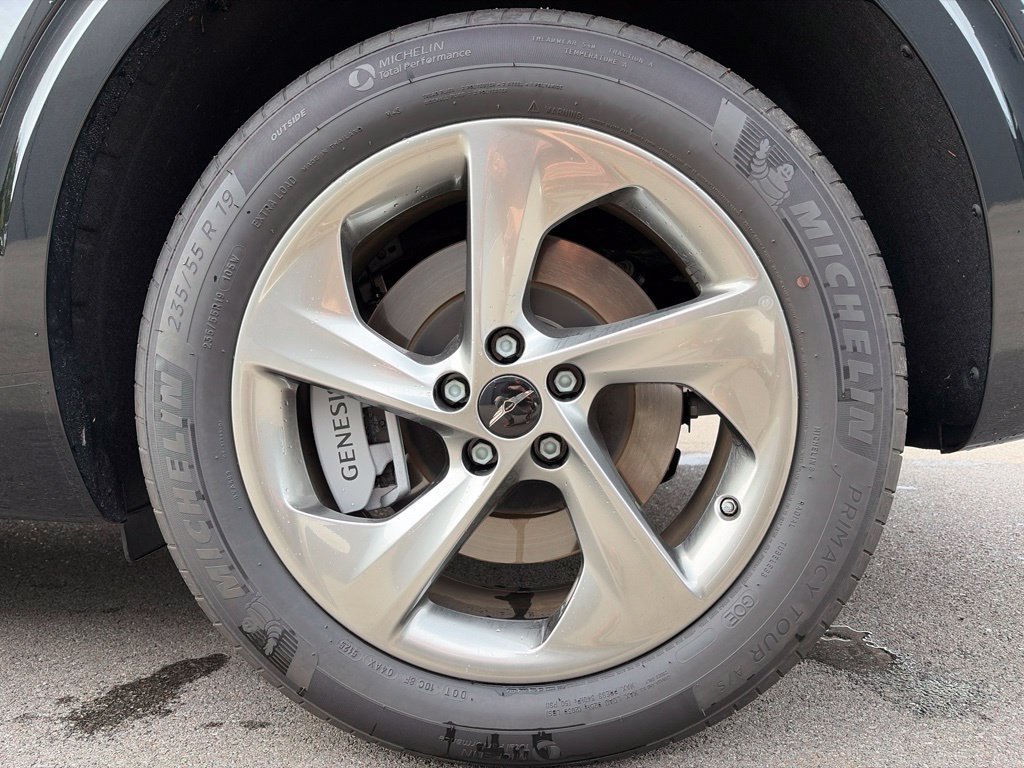 Certified 2026 Genesis GV70 2.5T Select AWD/4WD image 22