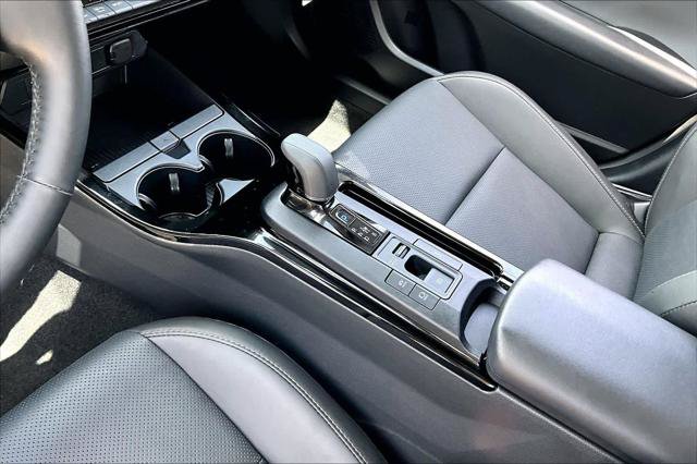 Certified 2025 Toyota Prius Limited w/ Limited Premium Package FWD image 17