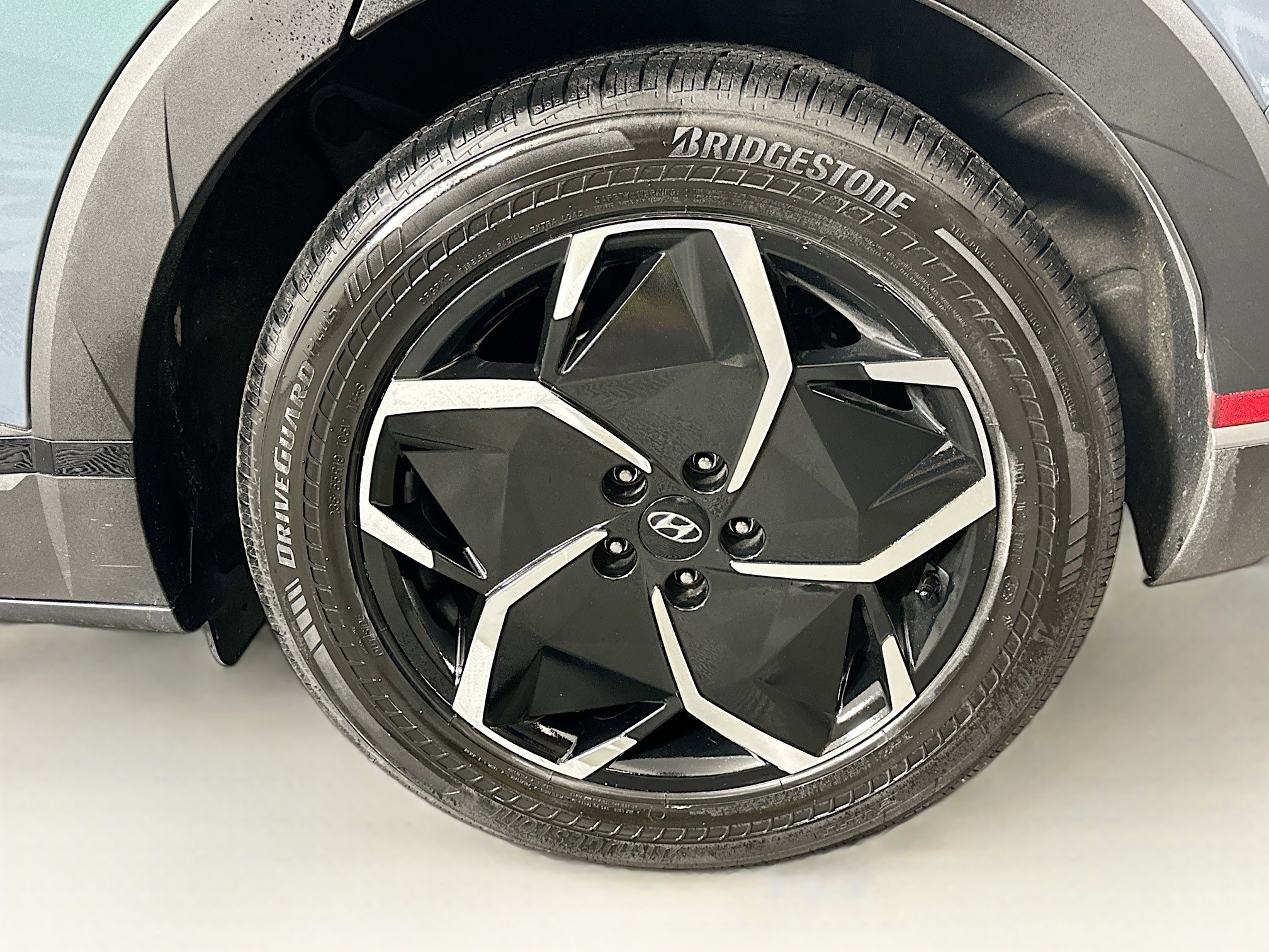 Used 2024 Hyundai Ioniq 5 SEL image 11