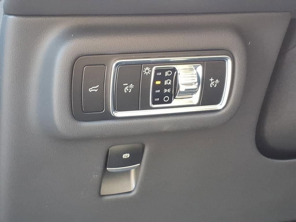 New 2026 Lincoln Nautilus Premier w/ Jet Appearance Package image 19