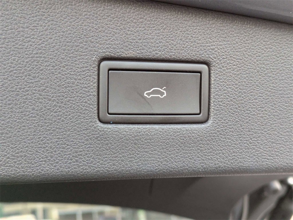 Used 2024 Volkswagen Tiguan Wolfsburg Edition image 16