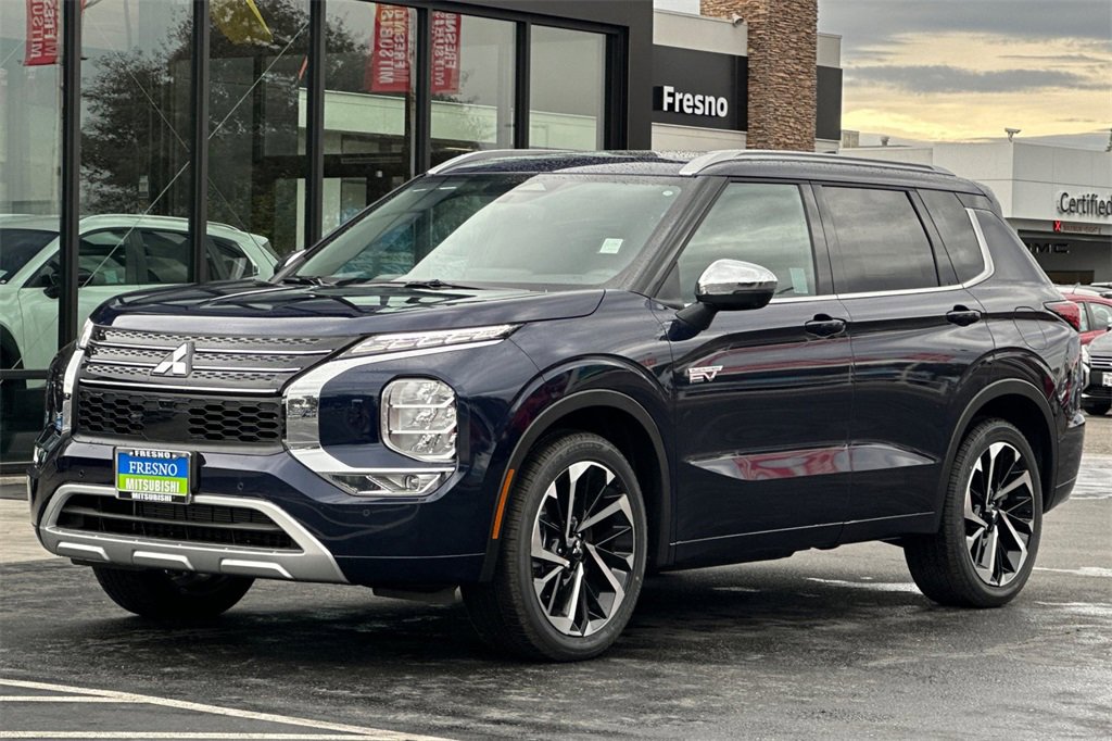 New 2025 Mitsubishi Outlander SEL image 9