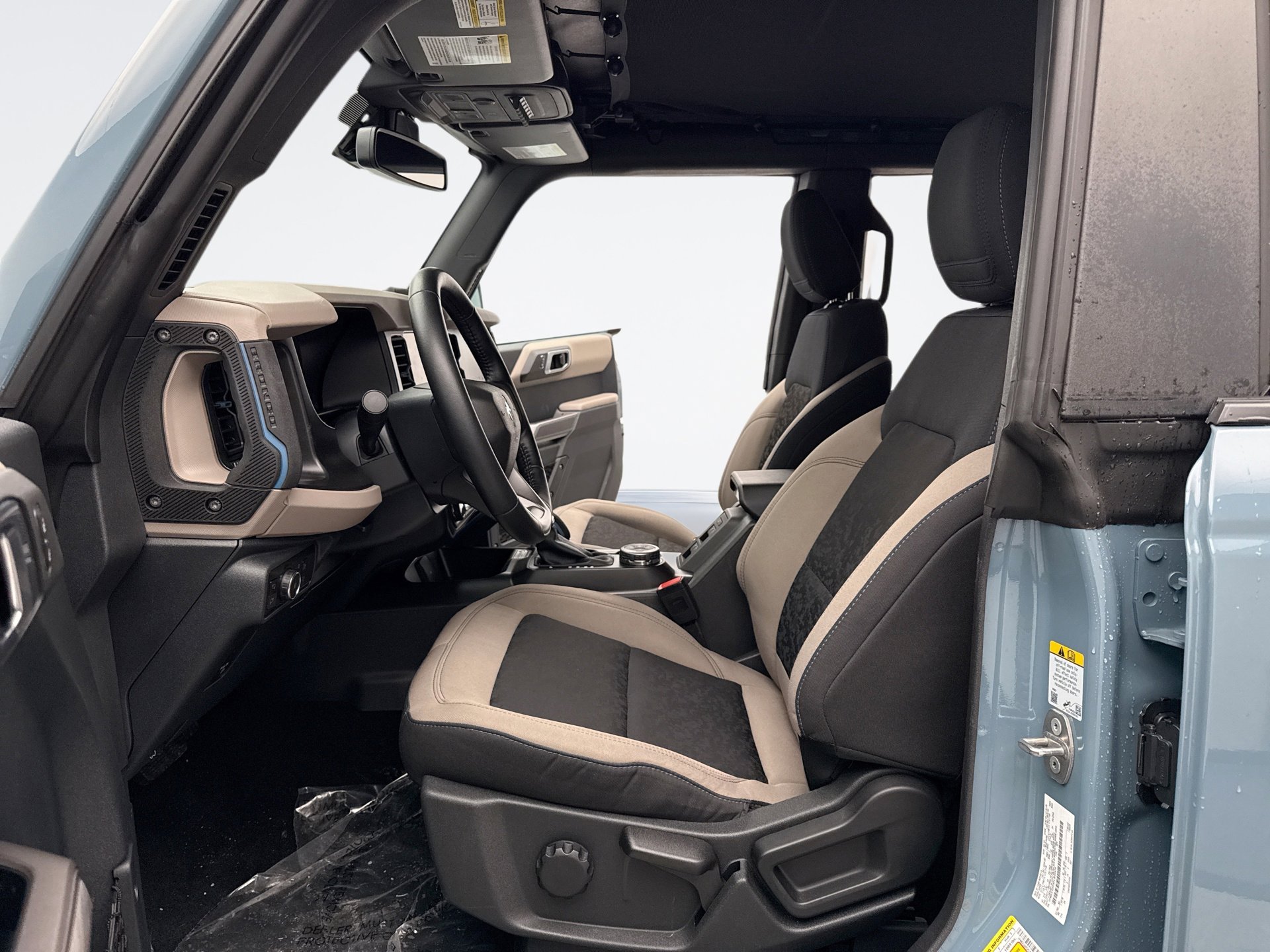 Used 2023 Ford Bronco Wildtrak image 11