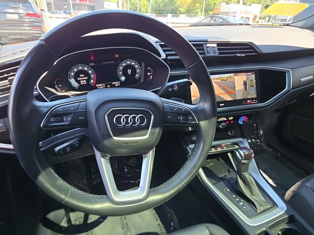 Used 2023 Audi Q3 2.0T Premium Plus w/ Premium Plus Package AWD/4WD image 17