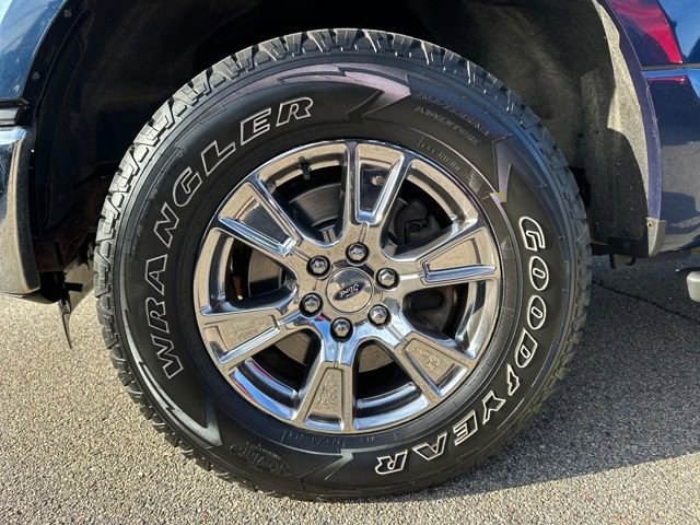 Used 2016 Ford F150 XLT w/ Equipment Group 302A Luxury image 12