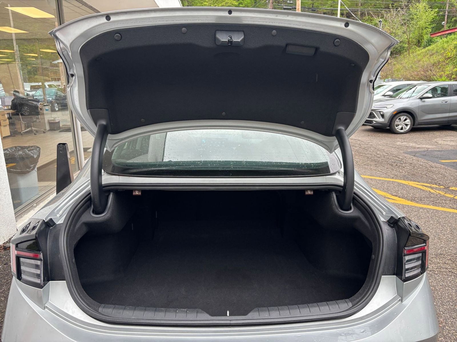 Used 2025 Hyundai Sonata SEL FWD image 31