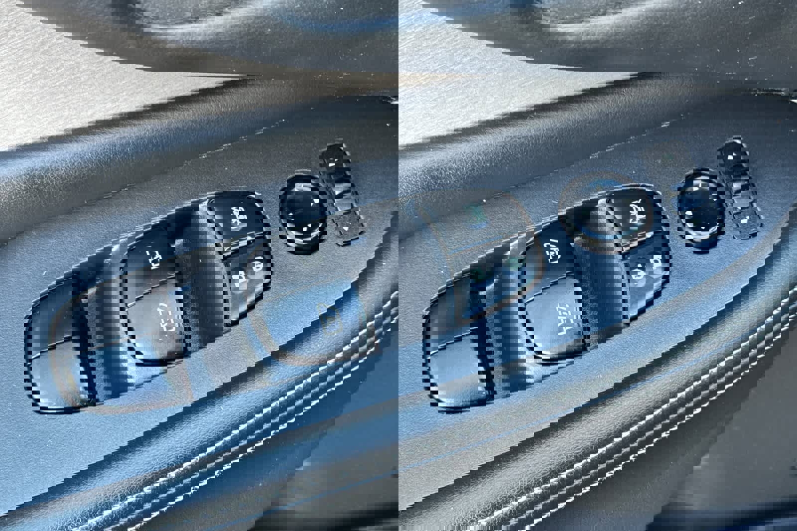 Used 2023 Nissan Murano S image 13