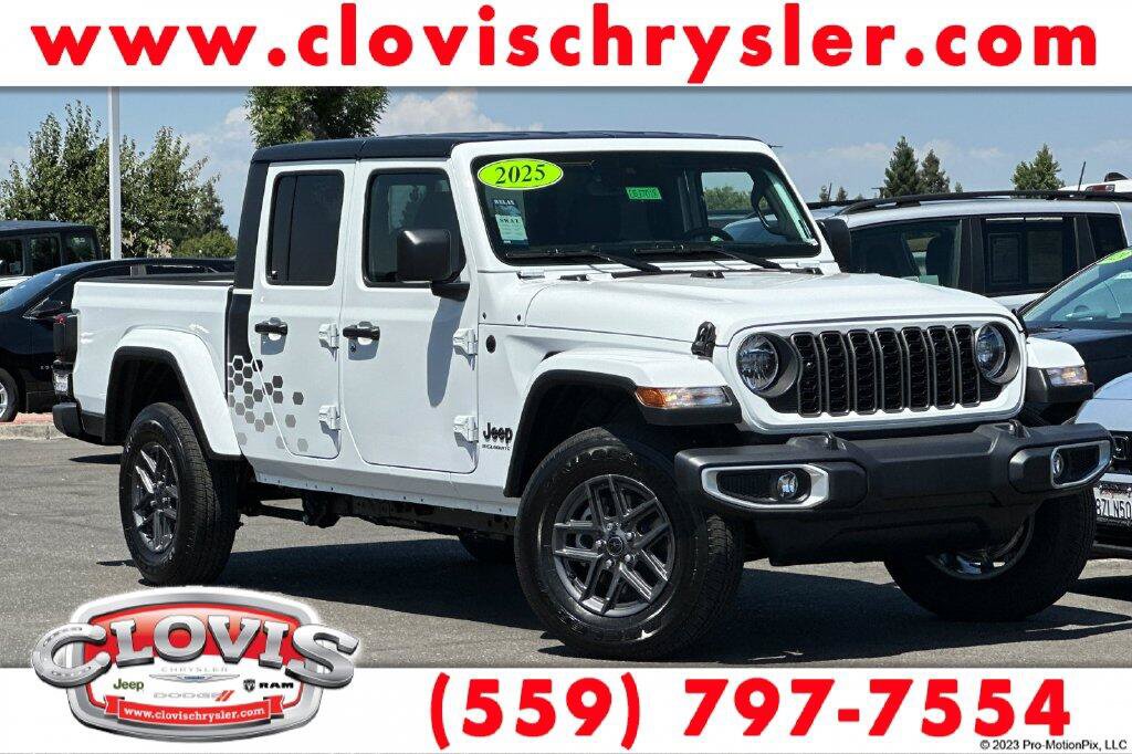 New 2025 Jeep Gladiator Sport AWD/4WD image 1