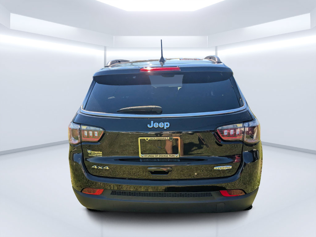 Used 2024 Jeep Compass Latitude AWD/4WD image 5