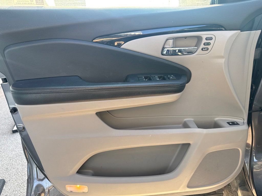 Used 2019 Honda Pilot Elite image 23