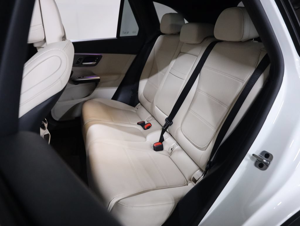 Certified 2024 Mercedes-Benz GLC 300 4MATIC image 44