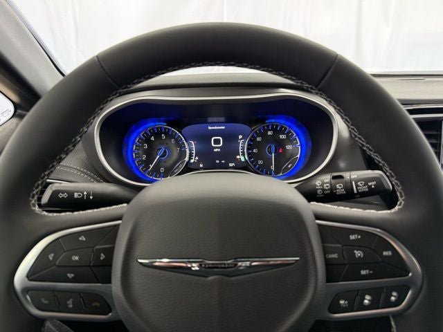 New 2026 Chrysler Pacifica Select FWD image 6