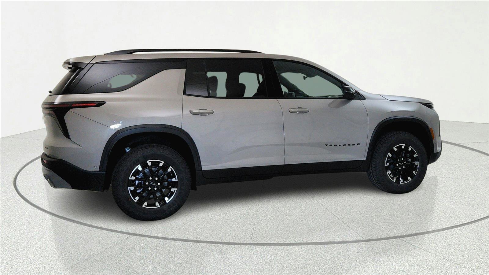 New 2026 Chevrolet Traverse Z71 w/ Enhanced Driving Package AWD/4WD image 4