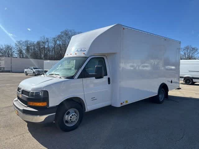 New 2025 Chevrolet Express 4500 w/ Power Convenience Package
