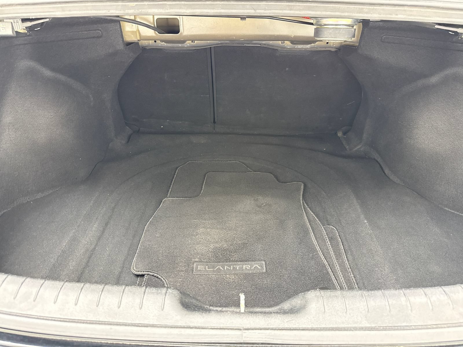 Used 2022 Hyundai Elantra Limited FWD image 45