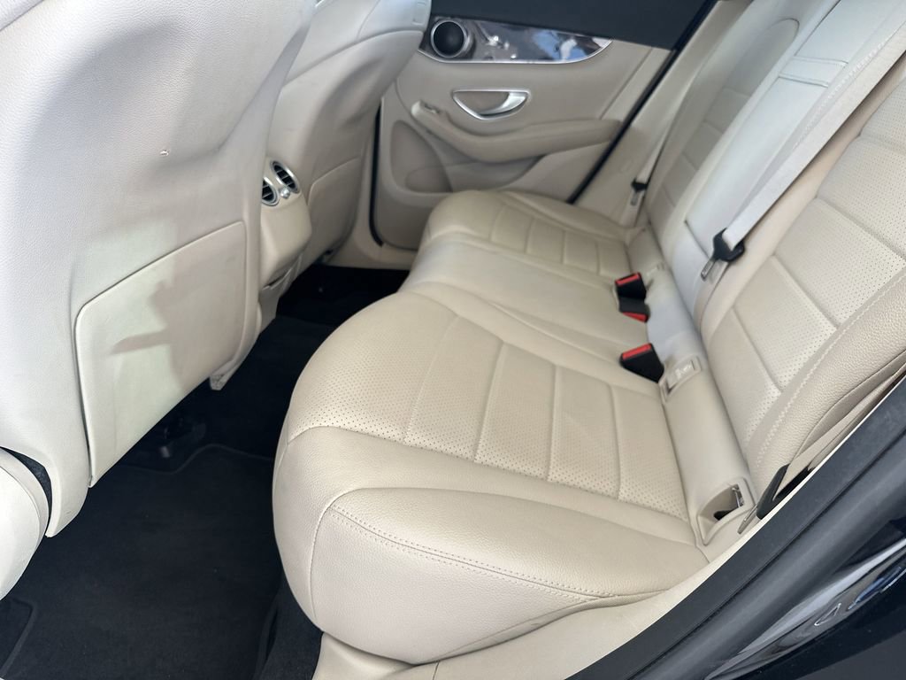 Used 2019 Mercedes-Benz GLC 300 image 29